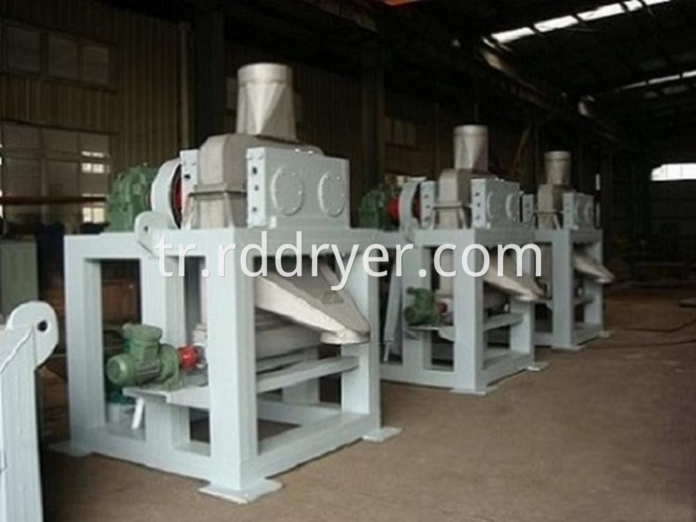 Mineral fertilizer dry granulator Compactor